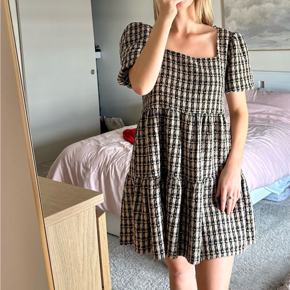 Dresses & Skirts - Square Neck Plaid Puff Sleeve Midi Dress - Black & Cream